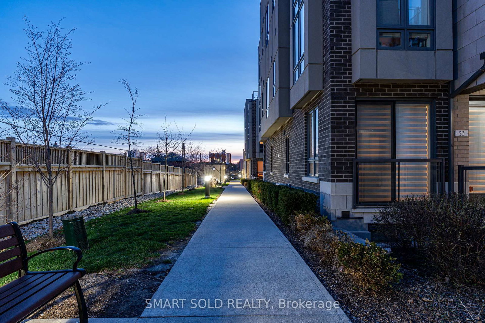 713 Lawrence Avenue W, Unit 14 - Photo 24