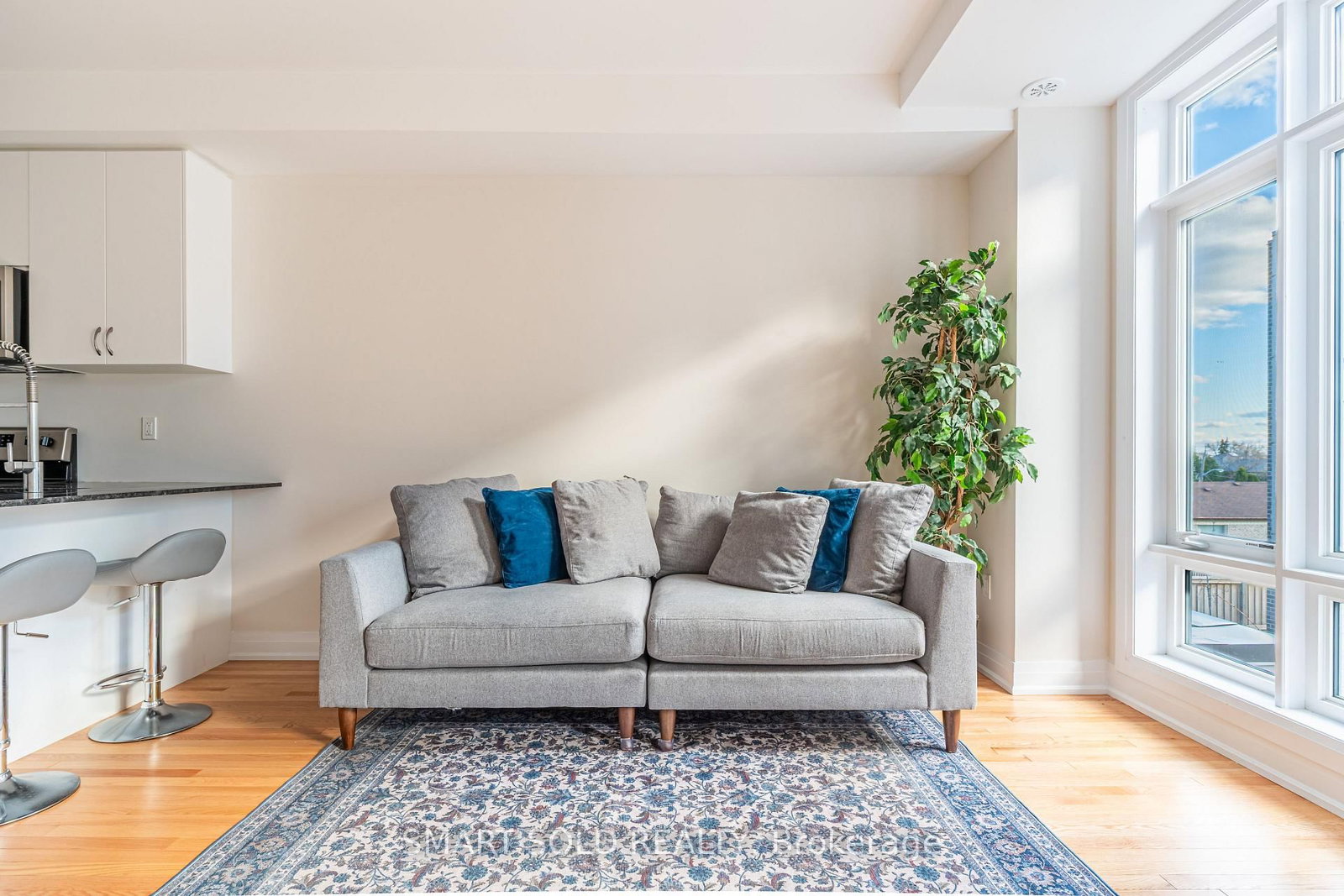 713 Lawrence Avenue W, Unit 14 - Photo 3