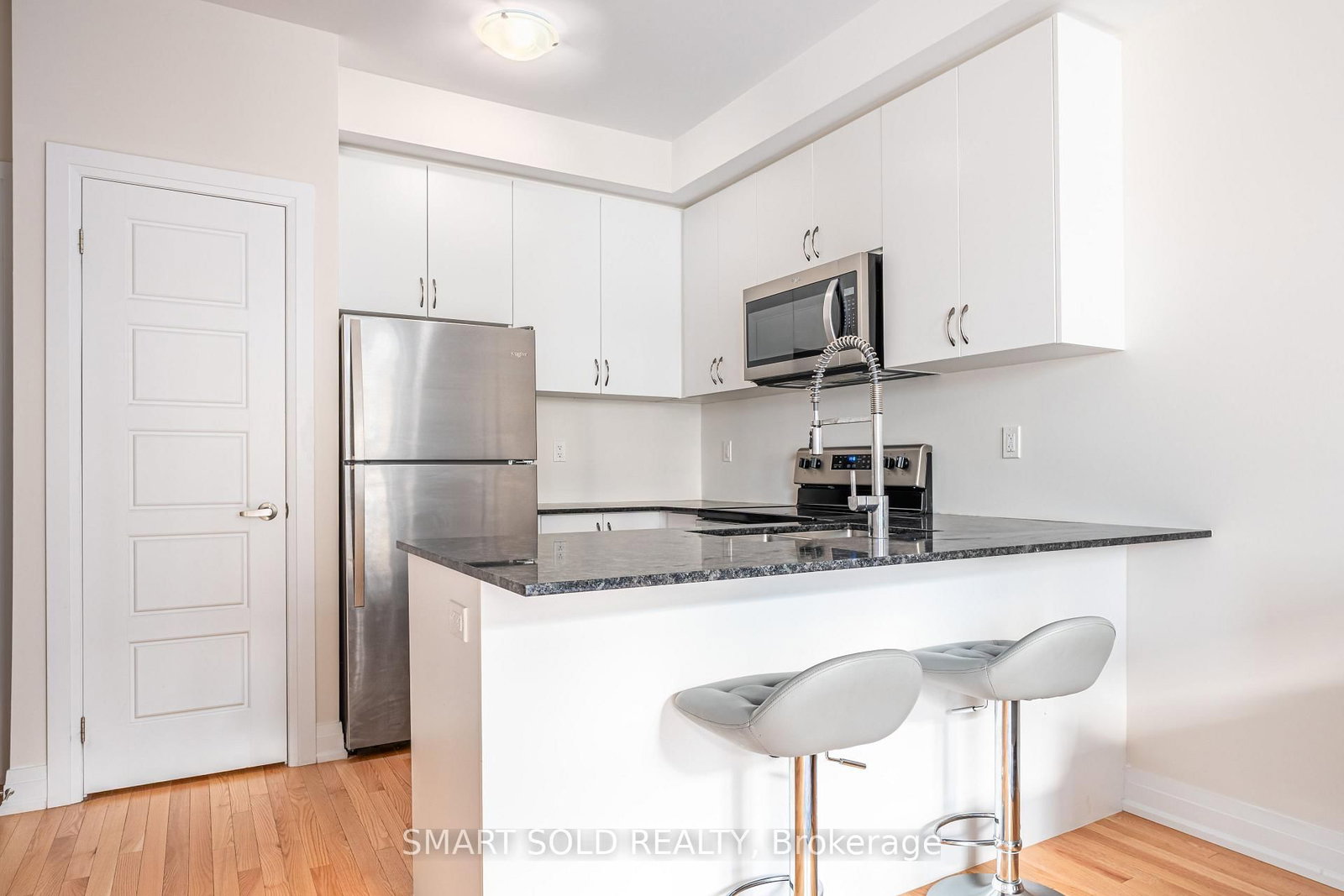 713 Lawrence Avenue W, Unit 14 - Photo 4