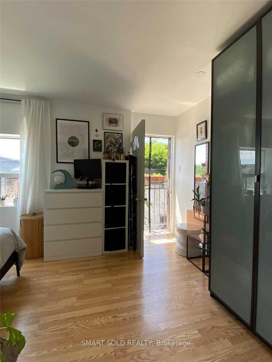 690 Gladstone Avenue, Unit 2nd Floor - Photo 6