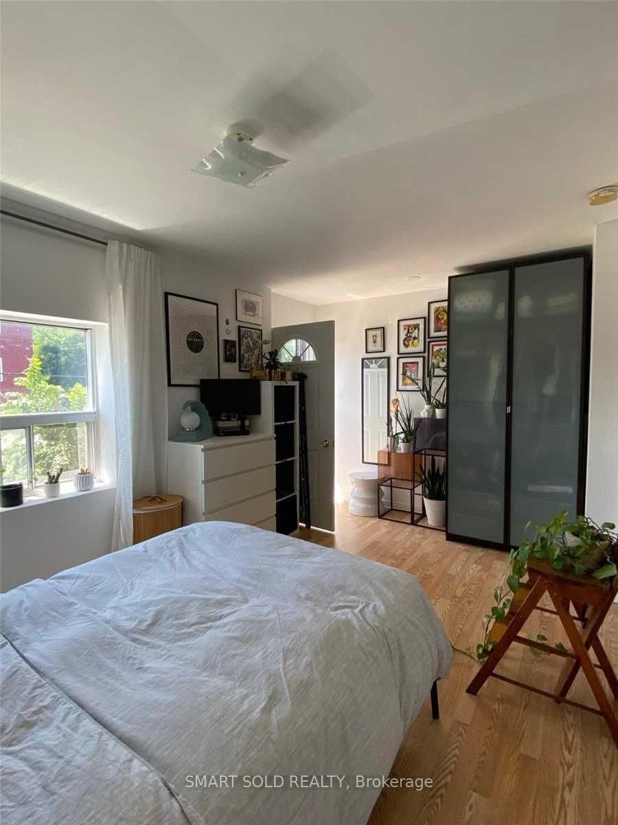 690 Gladstone Avenue, Unit 2nd Floor - Photo 8