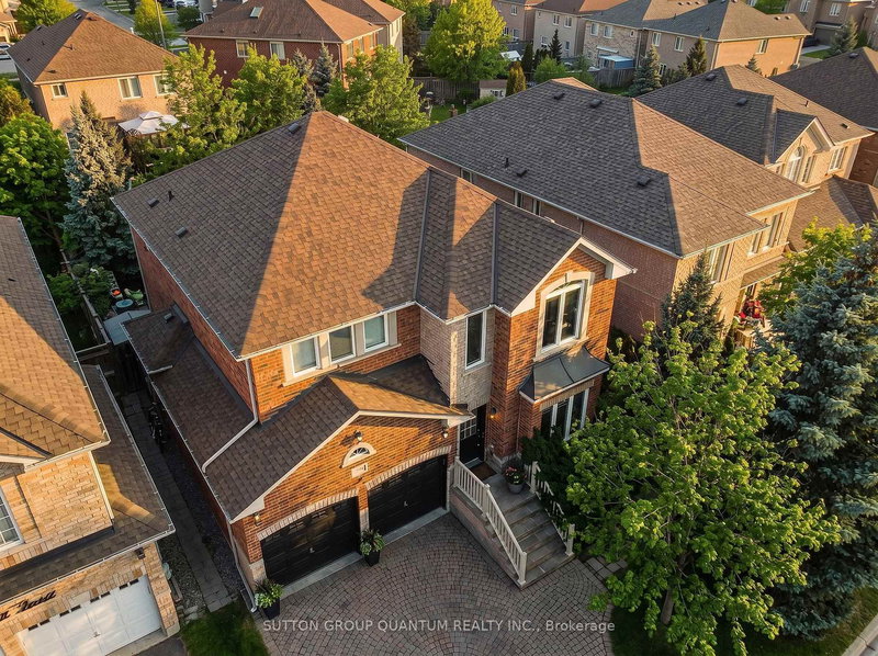 491 Pettit Tr, Milton, L9T 6N9 | Image 2