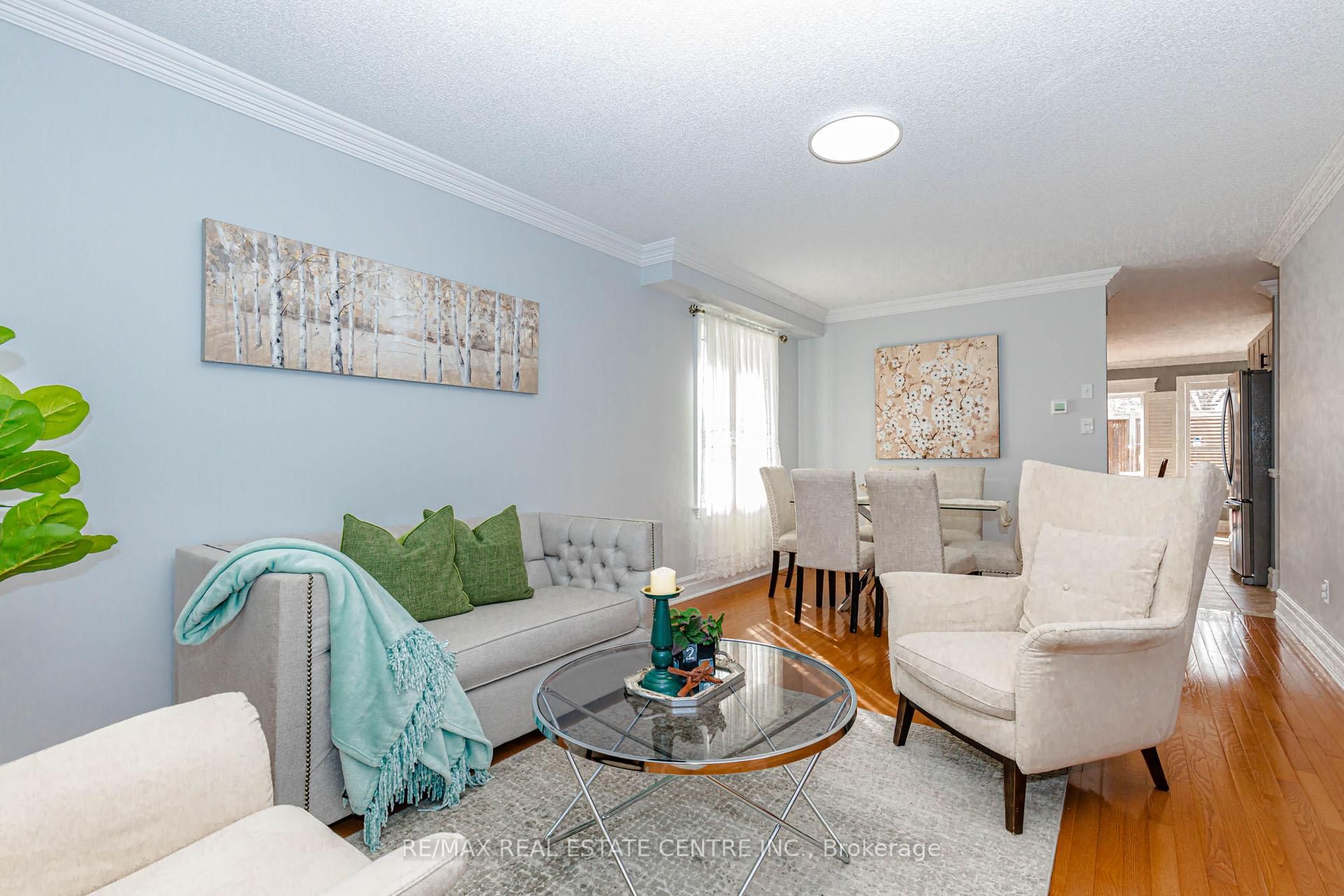 93 Woodvalley Drive