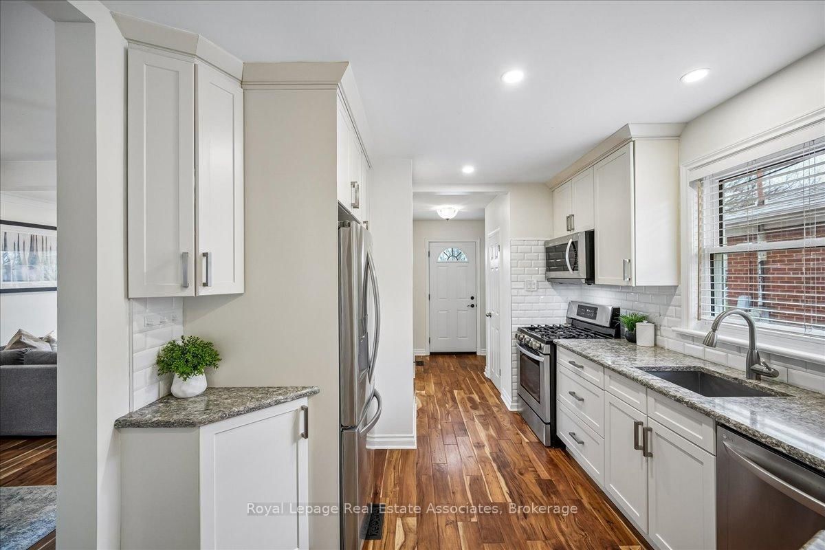 14 Cavell Avenue - Photo 17
