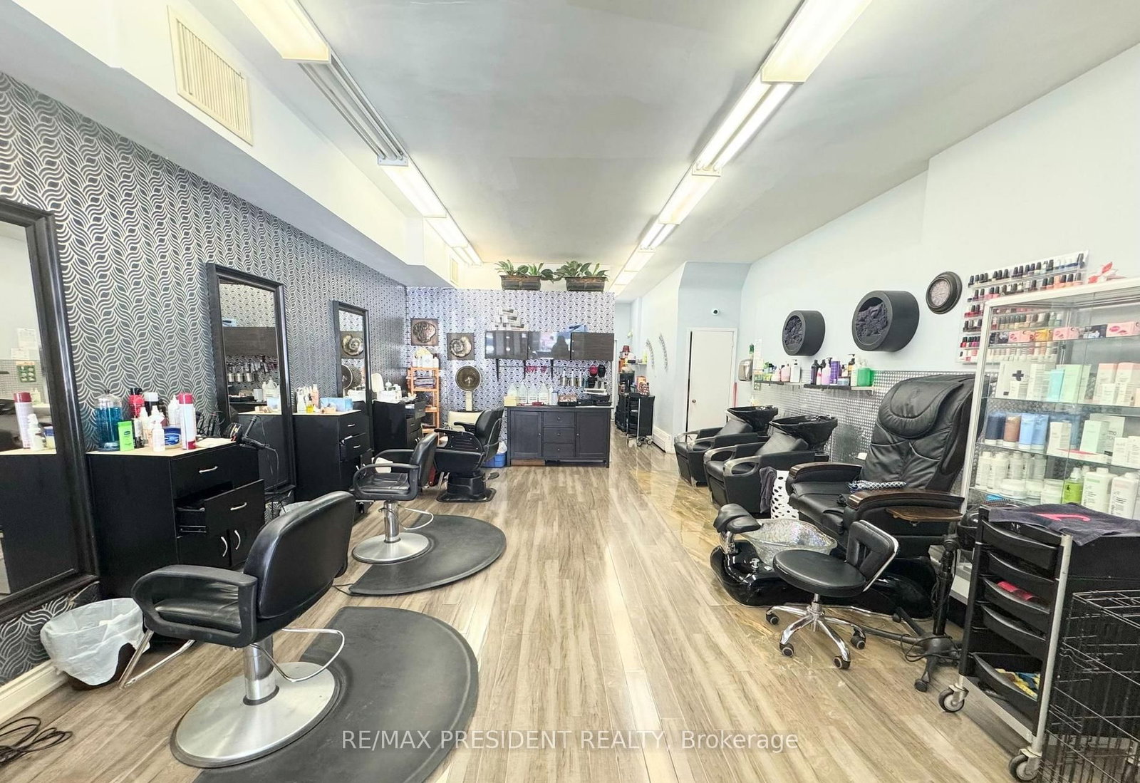 3063 Hurontario Street - Photo 2