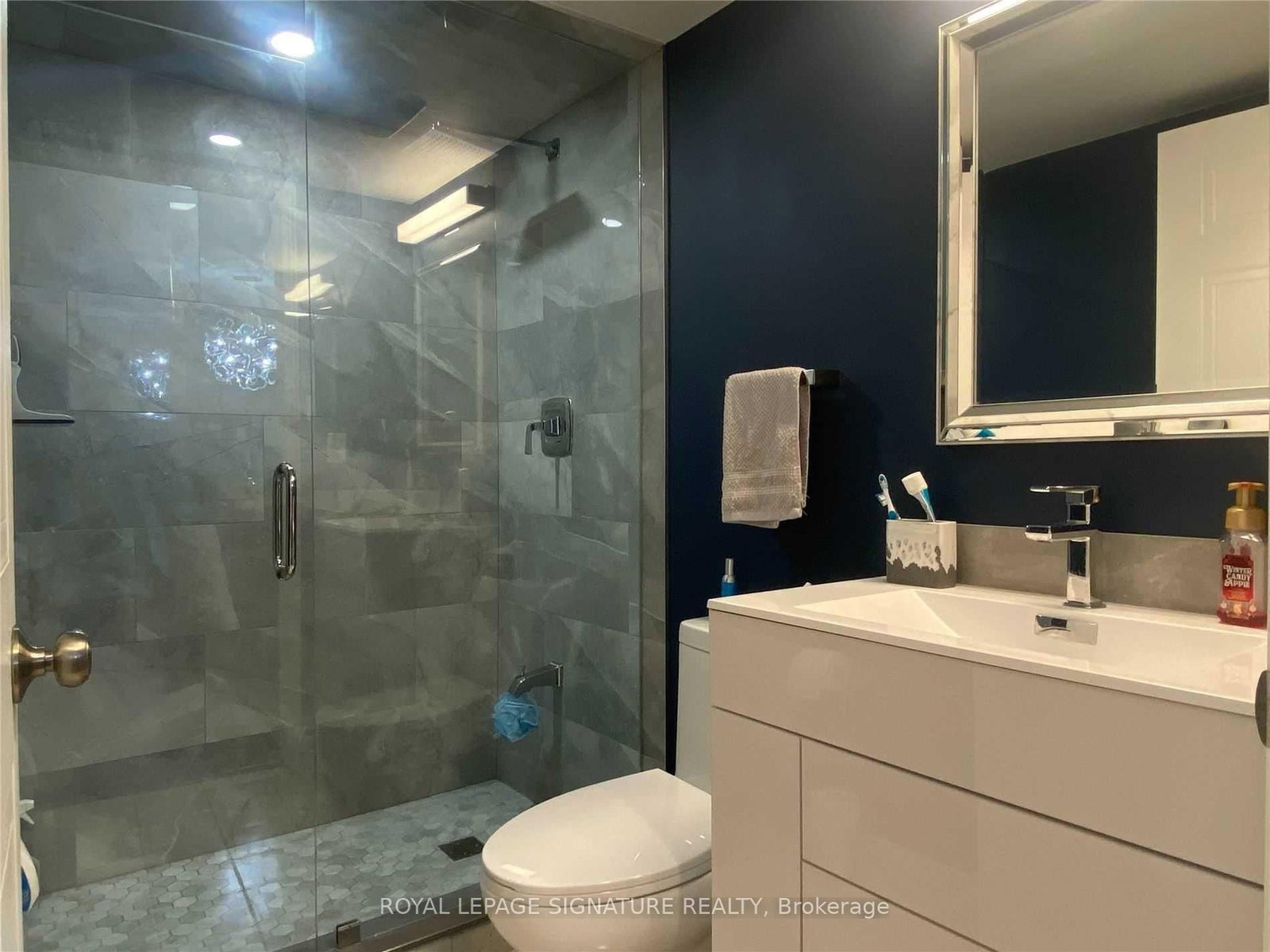 20 Mcfarlane Drive, Unit 908 - Photo 11