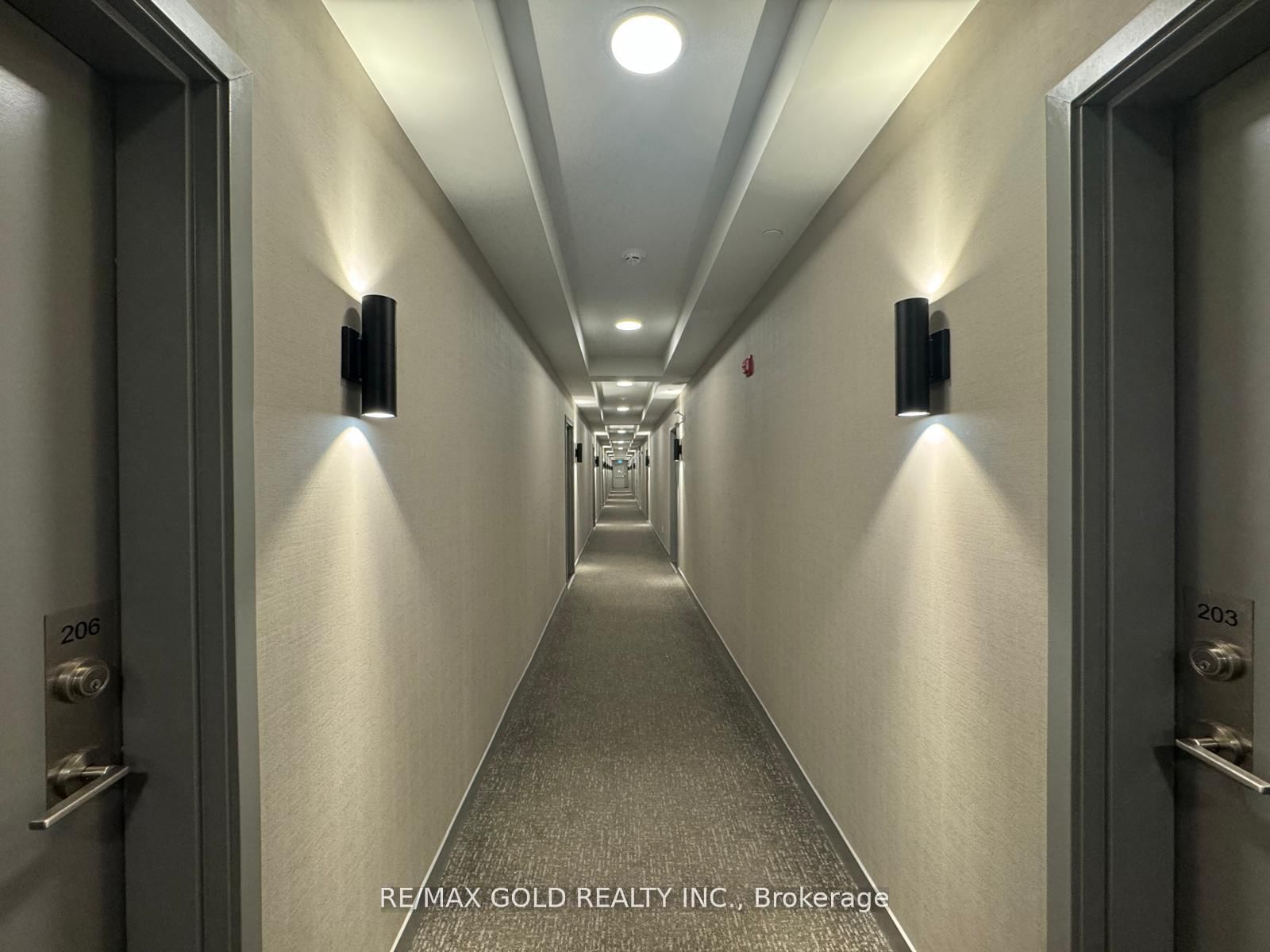 58 Sky Harbour Drive, Unit 206 - Photo 4