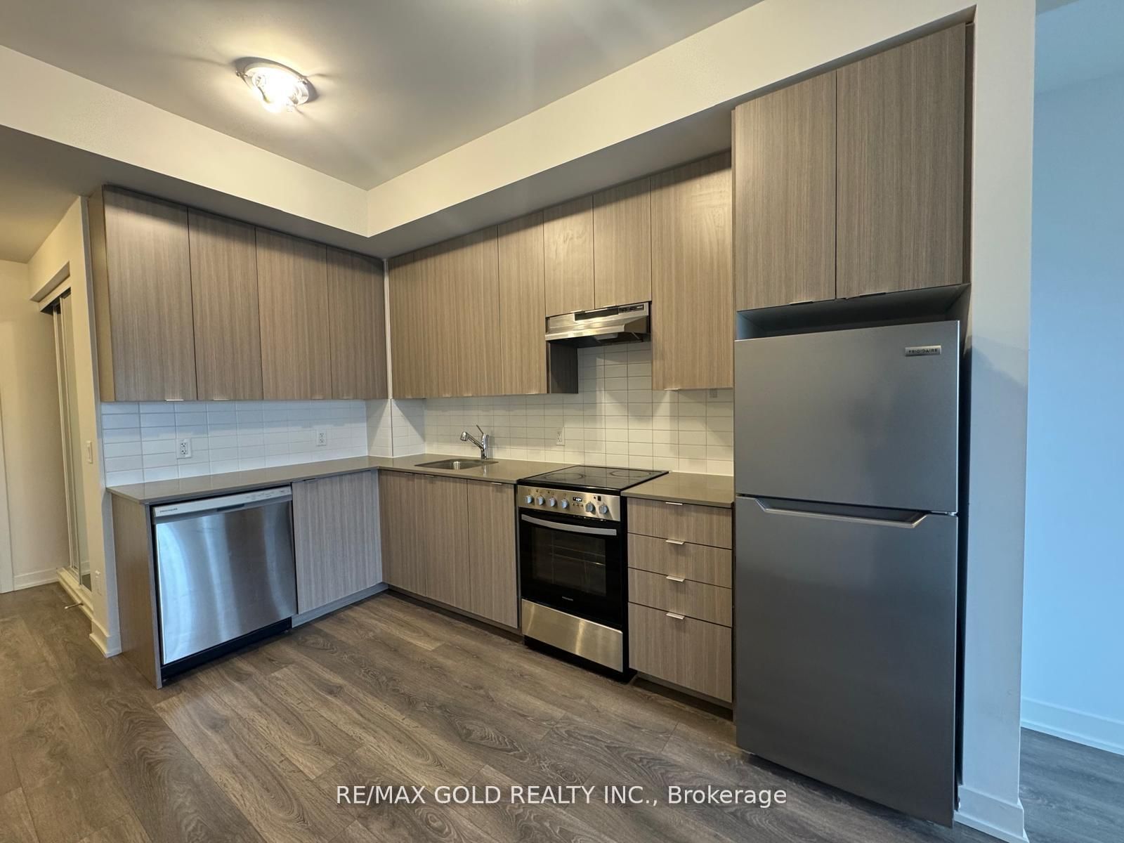 58 Sky Harbour Drive, Unit 206 - Photo 8