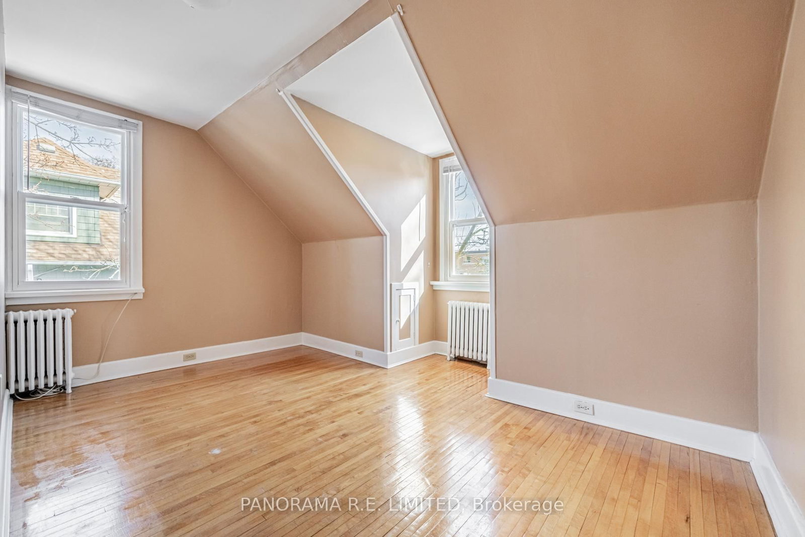 8 Thirty Third Street, Unit 4 - Photo 5