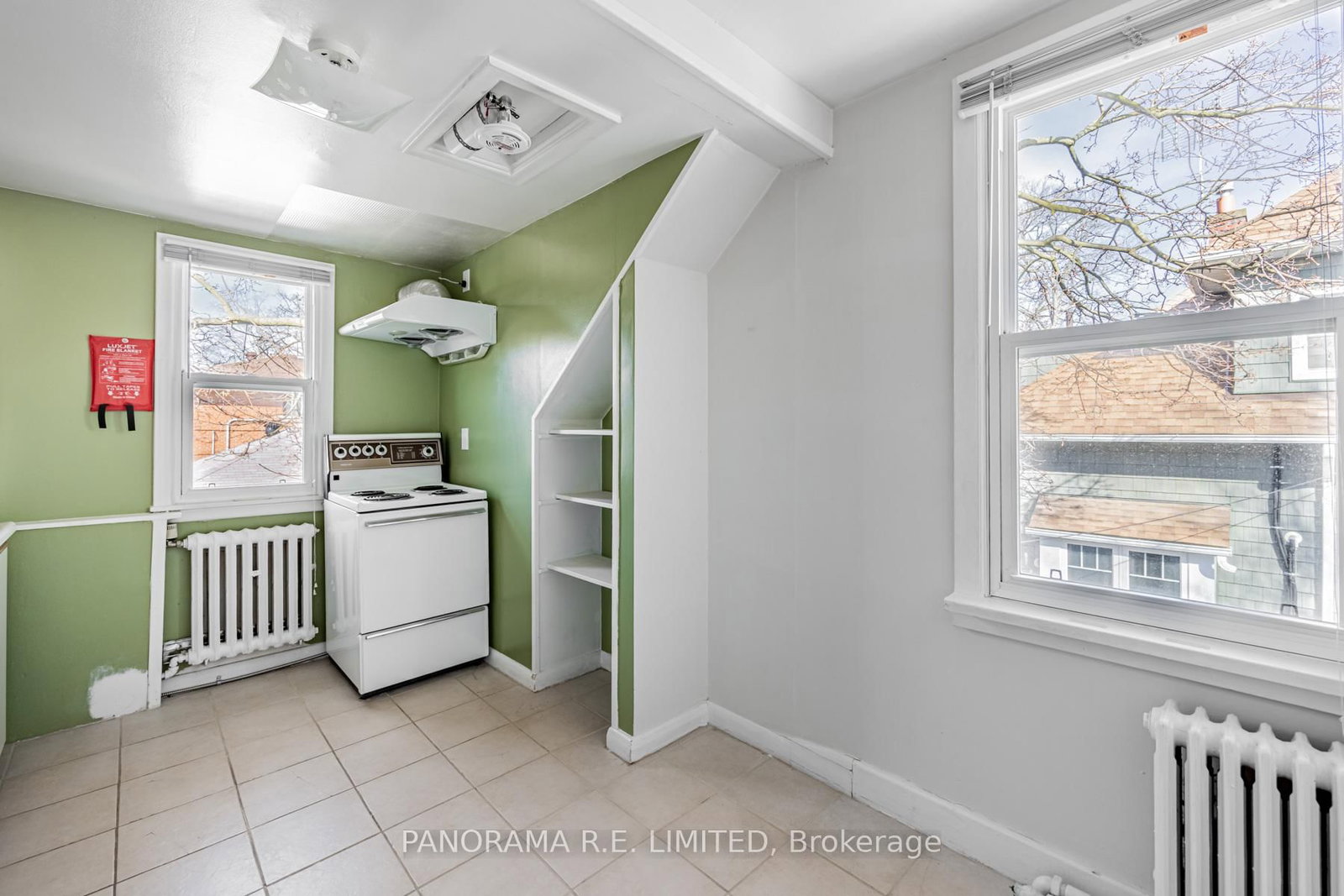 8 Thirty Third Street, Unit 4 - Photo 8