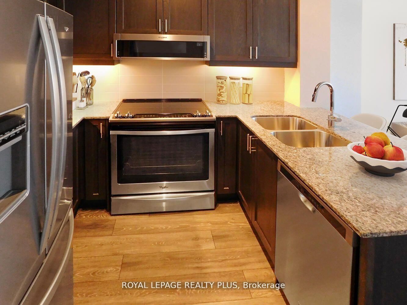 Condo for sale at 208-1050 Main Street, Milton, Ontario, L9T 6H7 - Dempsey - MLS: W13025262