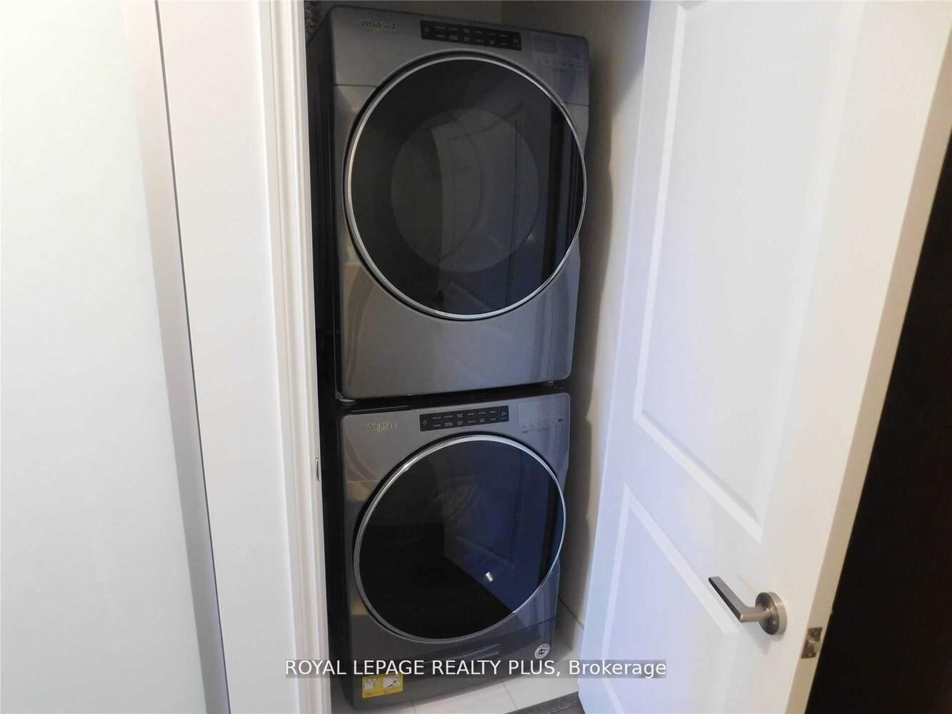 Condo for sale at 208-1050 Main Street, Milton, Ontario, L9T 6H7 - Dempsey - MLS: W13025262