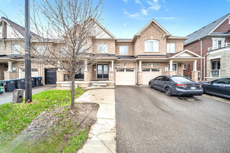 14 Hoover Rd, Brampton, L7A 4L2 | Image 3
