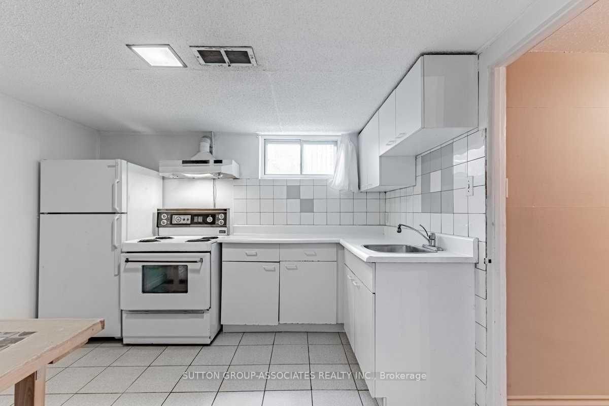 57 Aziel Street, Unit Lower - Photo 3