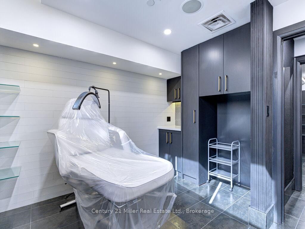 88 Dunn Street, Unit 101 - Photo 15