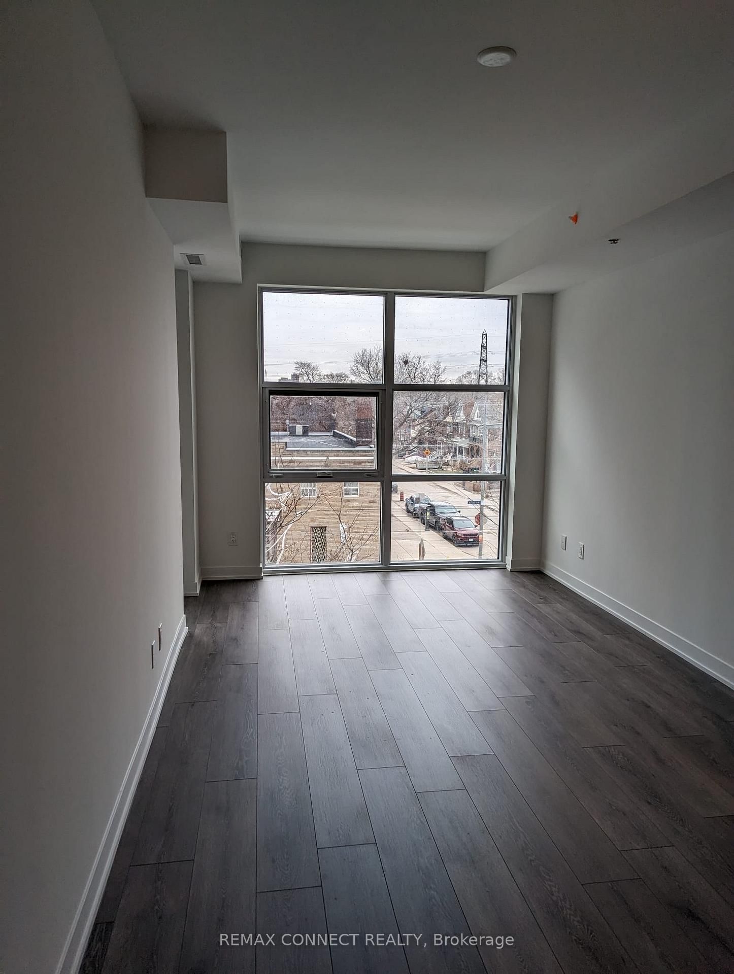 1787 St Clair Avenue W, Unit 321 - Photo 8