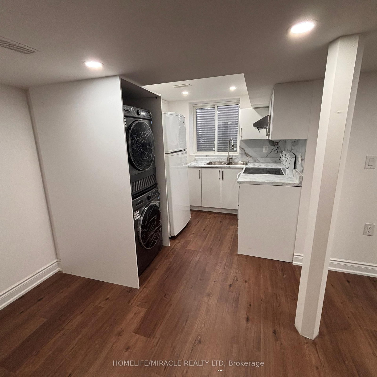 12 Holmstead Court, Unit Bsmt - Photo 12