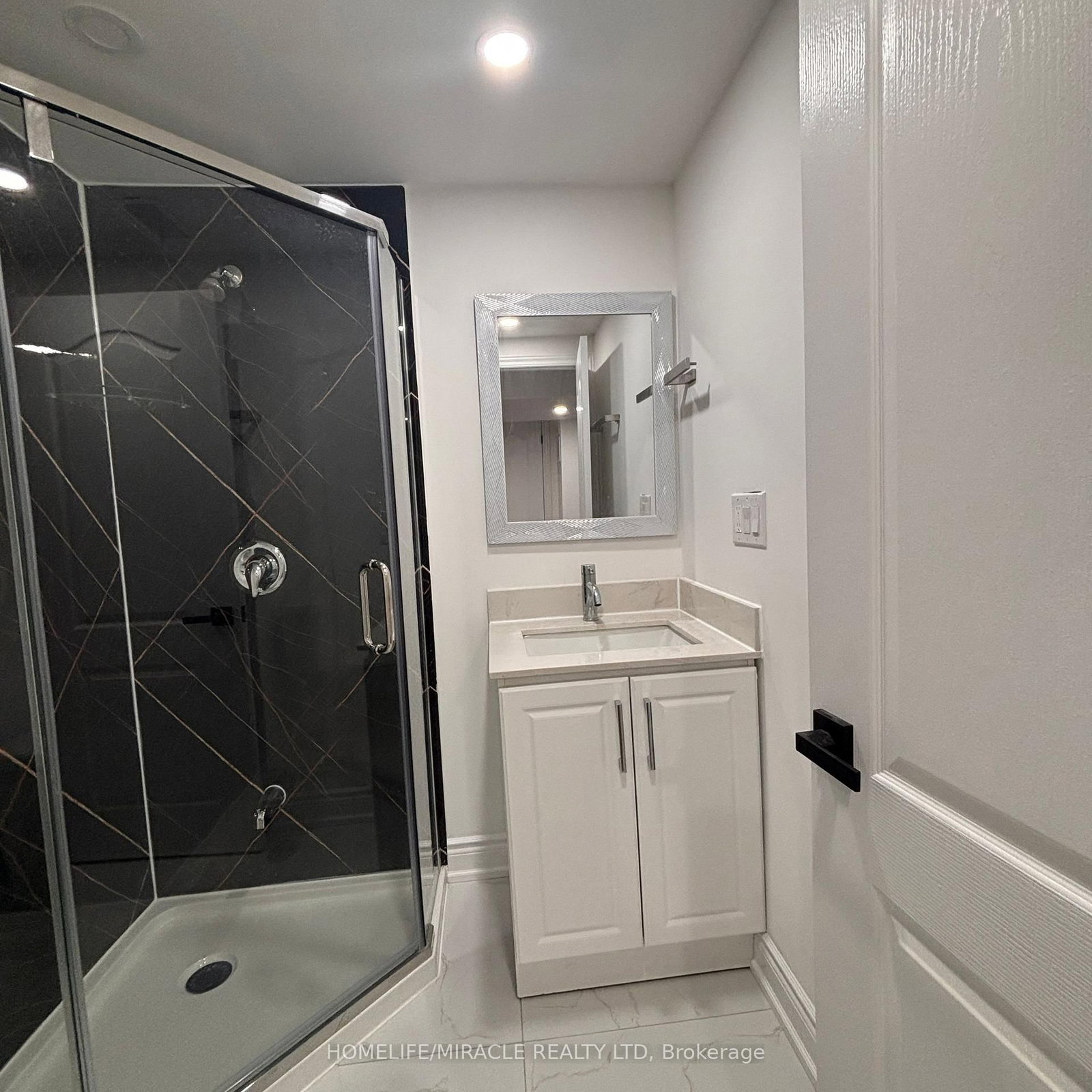 12 Holmstead Court, Unit Bsmt - Photo 14