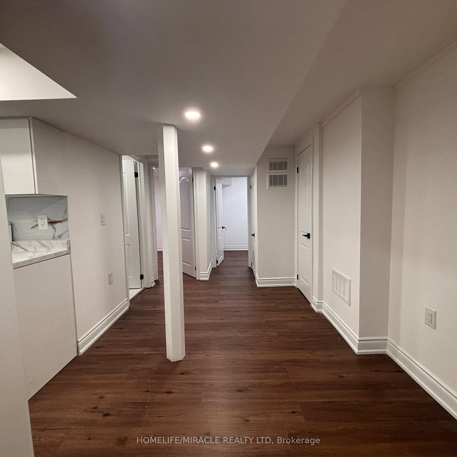 12 Holmstead Court, Unit Bsmt - Photo 4