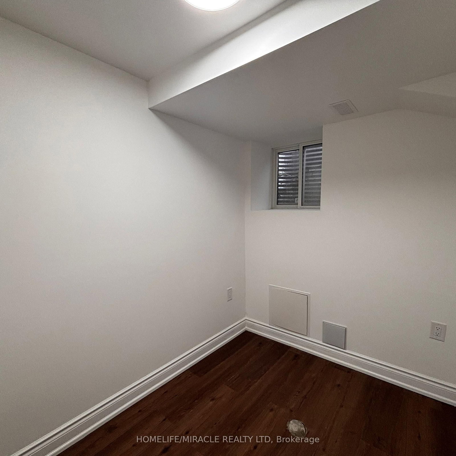 12 Holmstead Court, Unit Bsmt - Photo 7