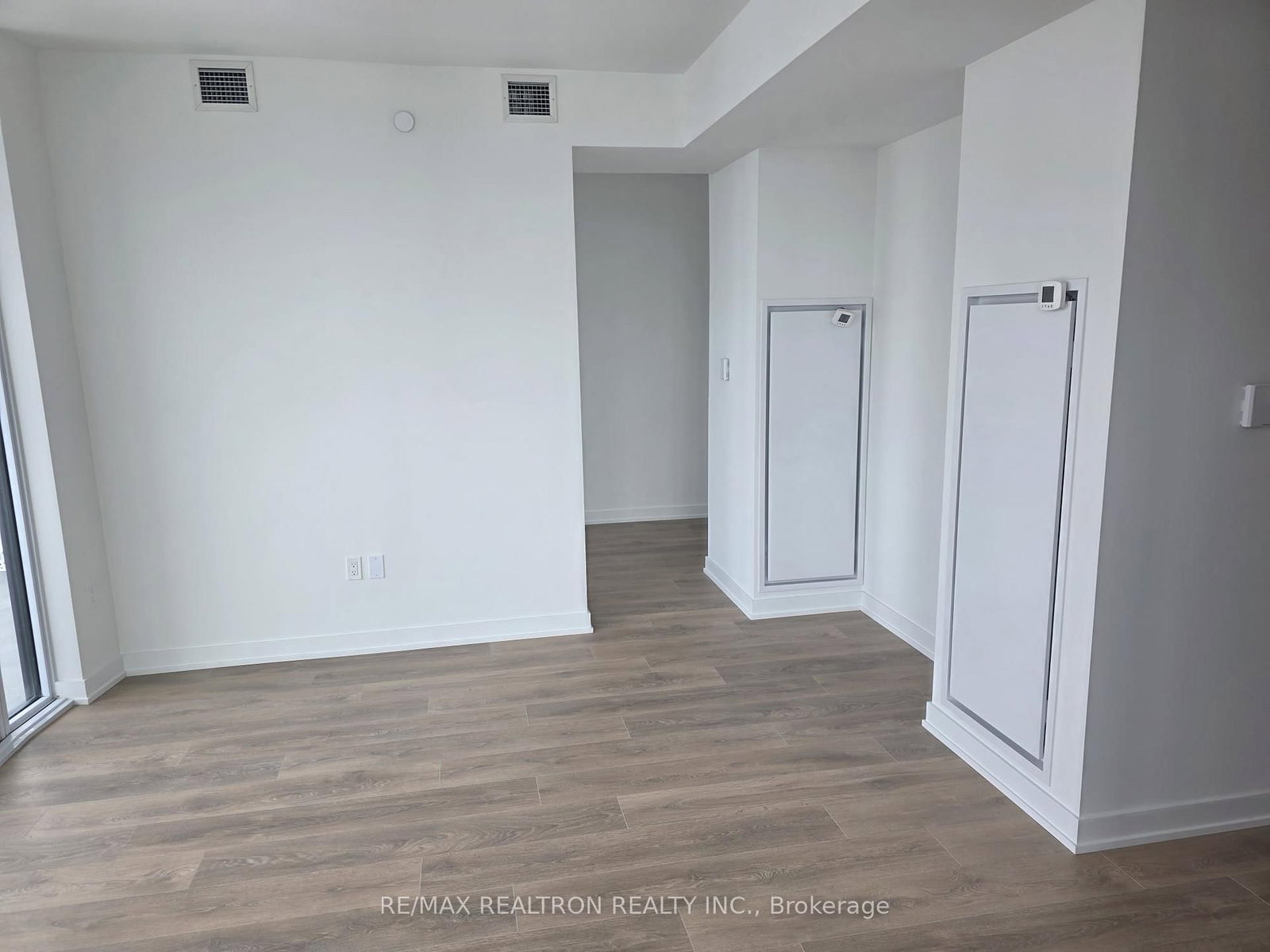 1 Fairview Road E, Unit 1509 - Photo 12