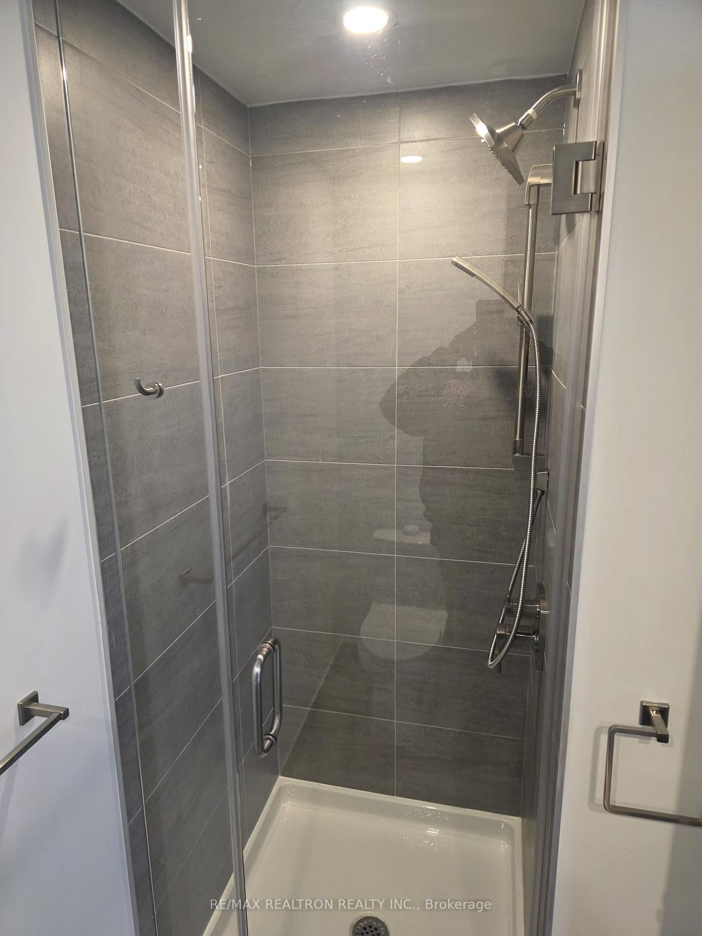 1 Fairview Road E, Unit 1509 - Photo 16