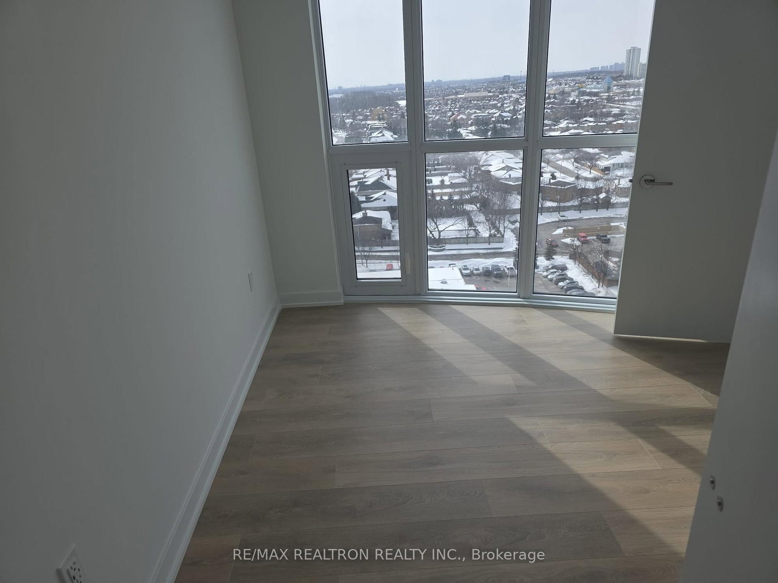 1 Fairview Road E, Unit 1509 - Photo 18