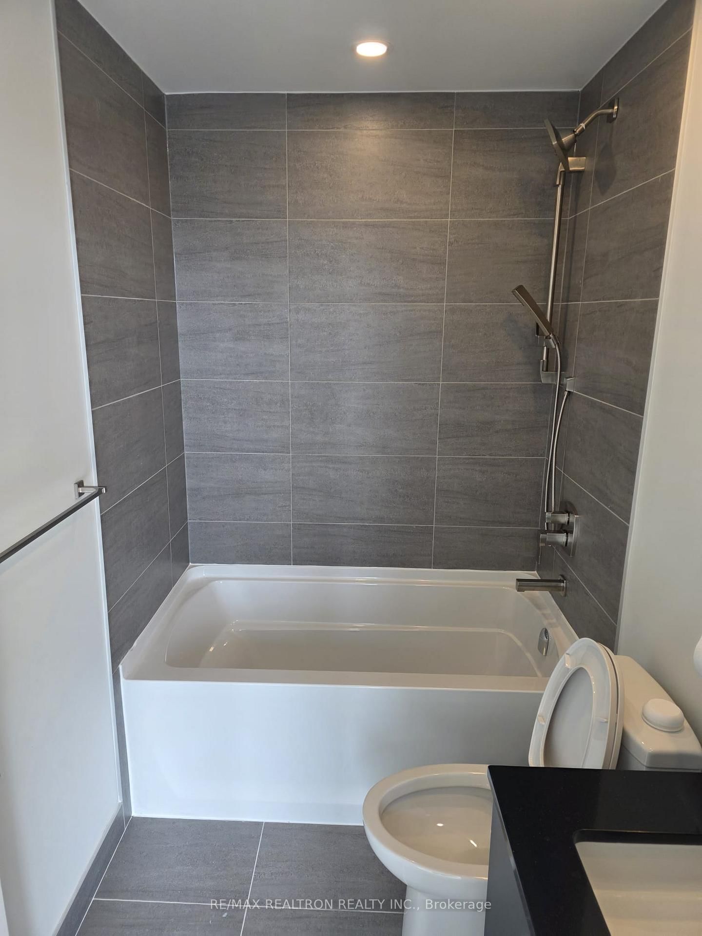 1 Fairview Road E, Unit 1509 - Photo 20