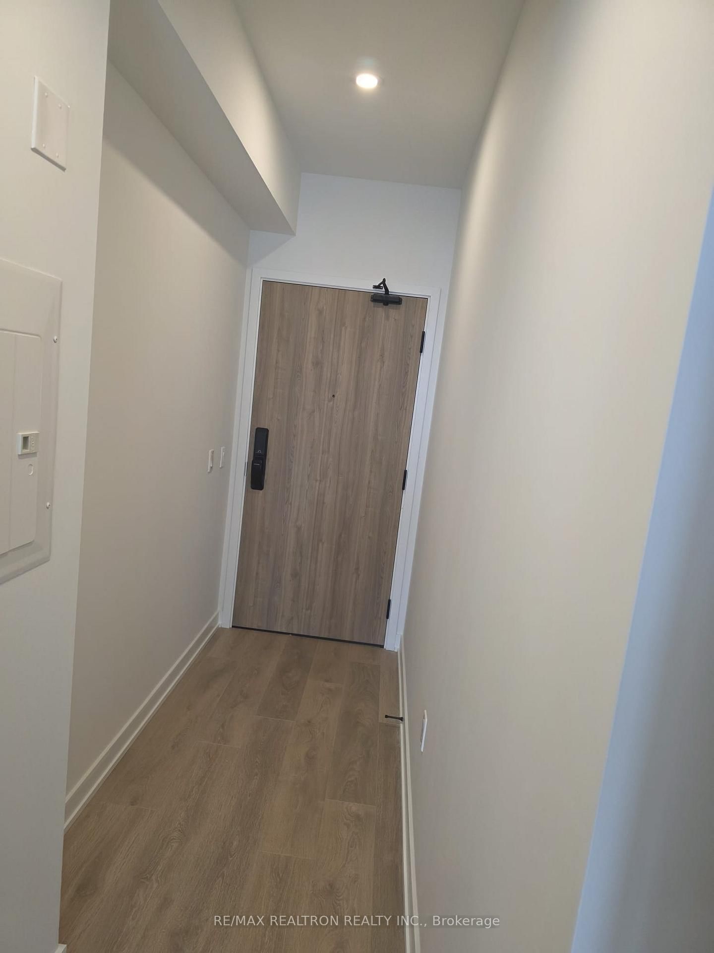 1 Fairview Road E, Unit 1509 - Photo 9