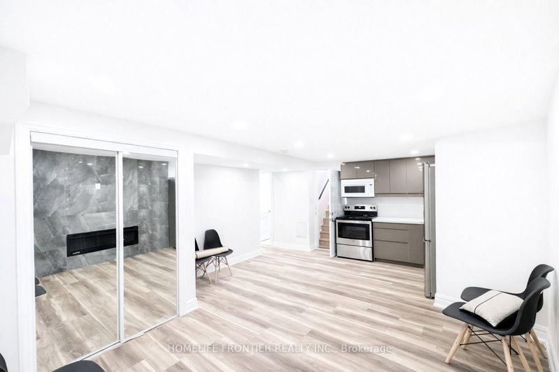 Lower - 4663 Crosswinds Dr, Mississauga, L5V 1G6 | Image 2