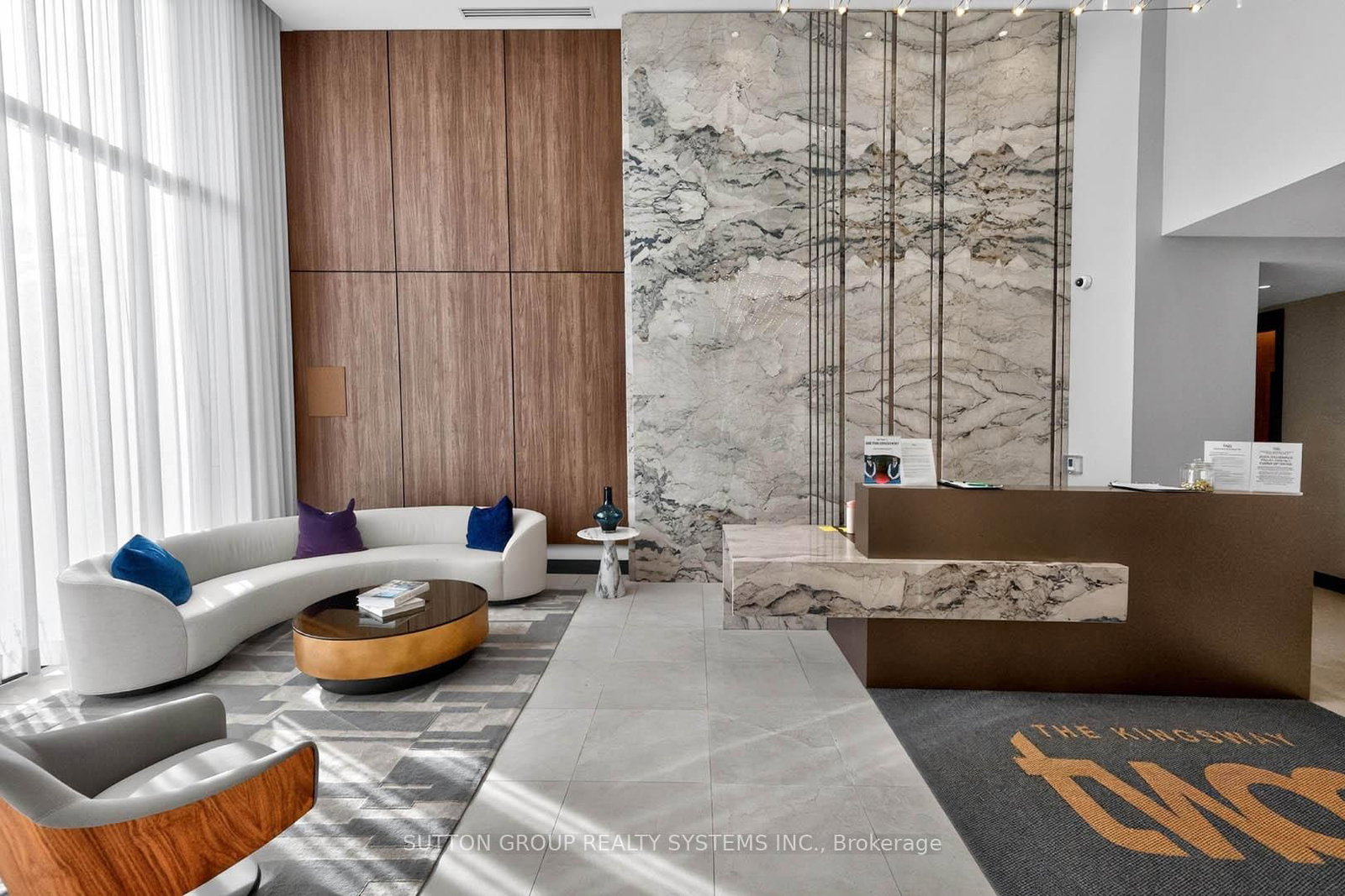 293 The Kingsway, Unit 316 - Photo 2