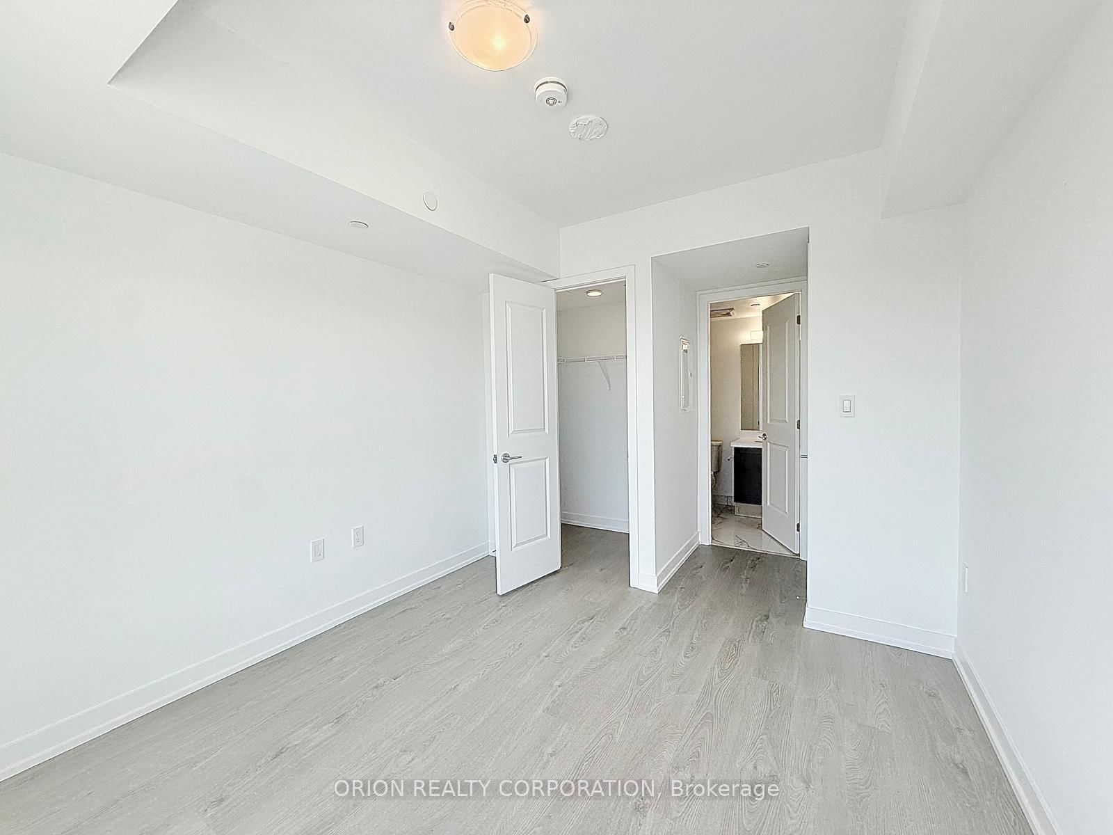 556 Marlee Avenue, Unit 617 - Photo 10