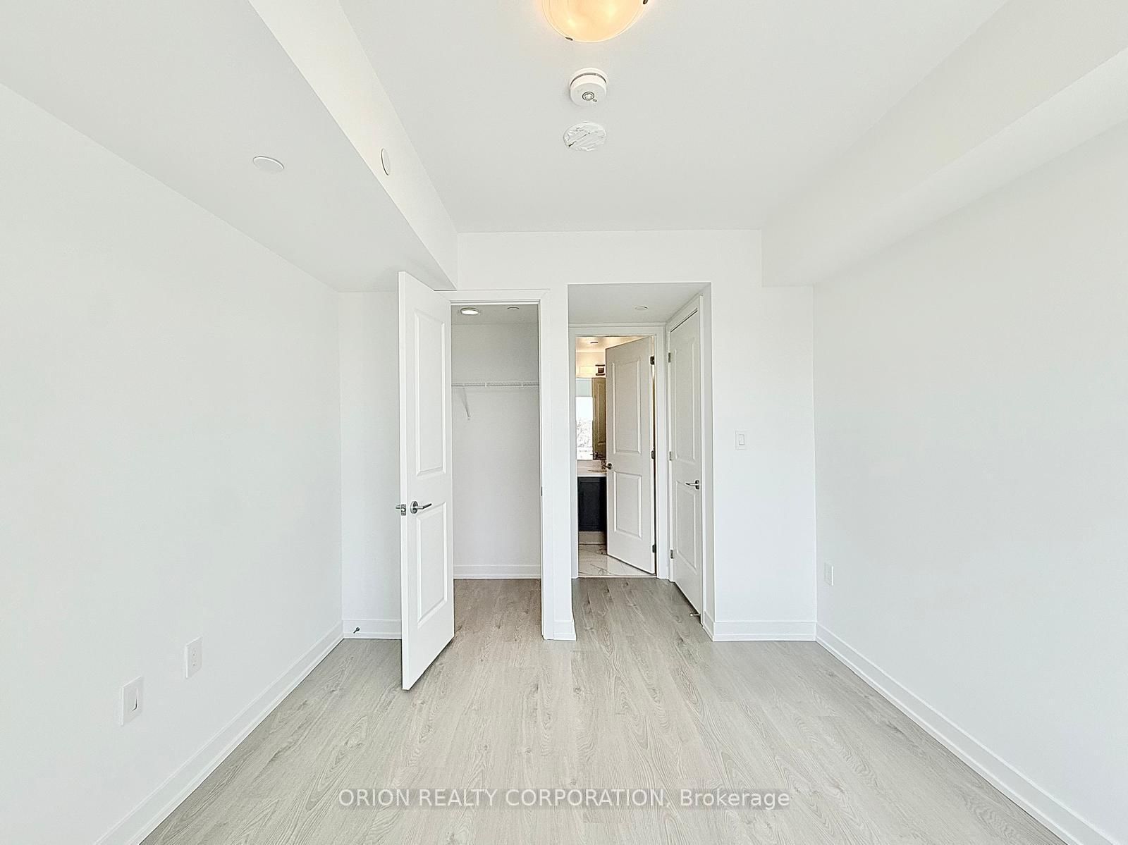 556 Marlee Avenue, Unit 617 - Photo 11