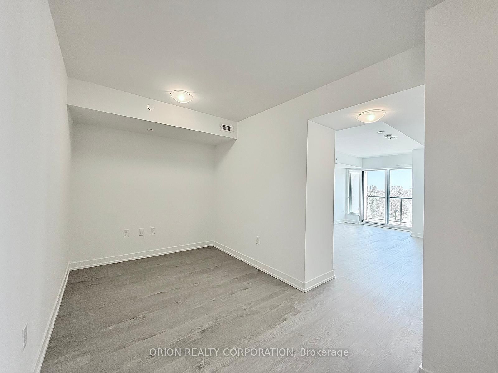 556 Marlee Avenue, Unit 617 - Photo 3