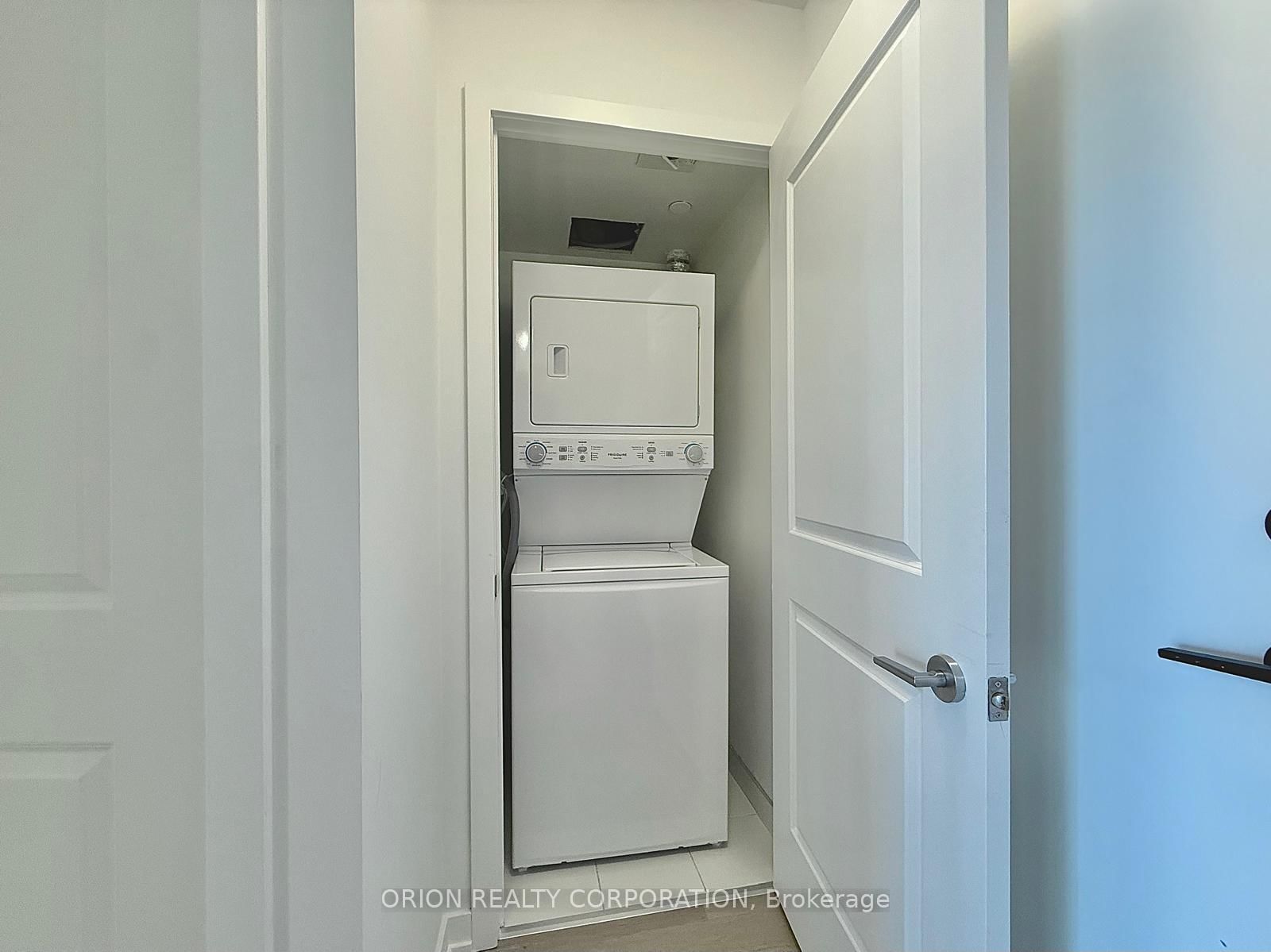 556 Marlee Avenue, Unit 617 - Photo 5