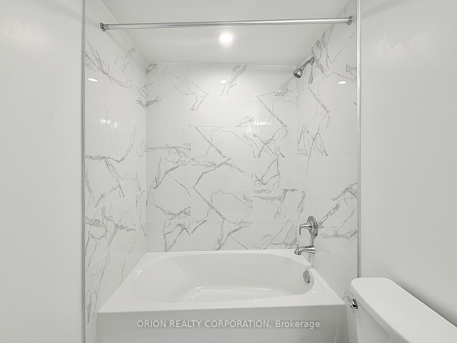 556 Marlee Avenue, Unit 617 - Photo 7