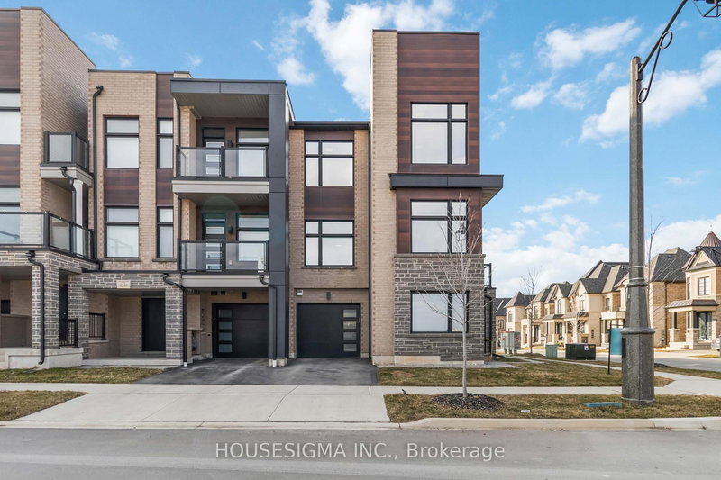 1264 Merton Rd, Oakville, L6M 5M1 | Image 2