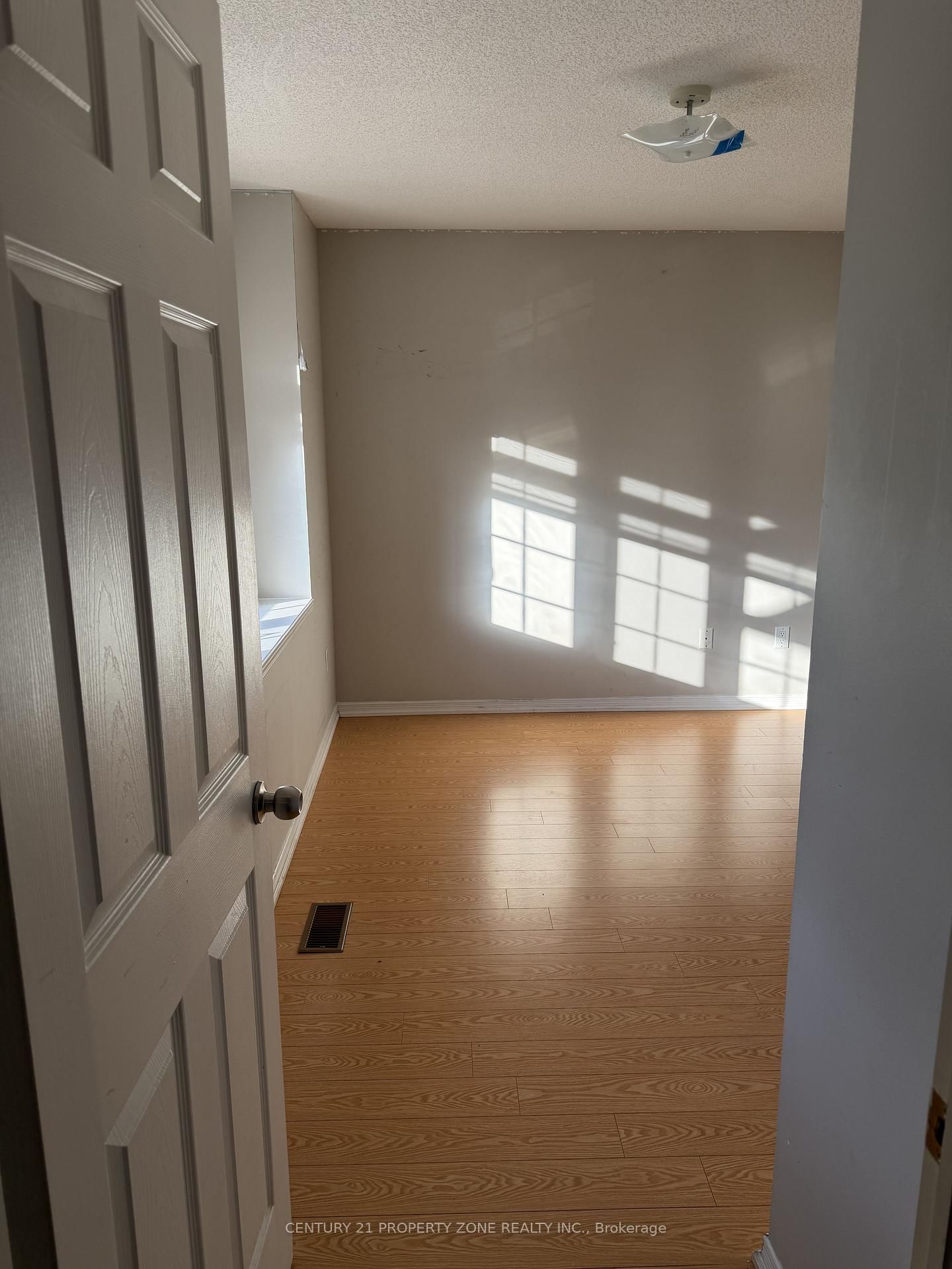 77 Maddybeth Crescent - Photo 10