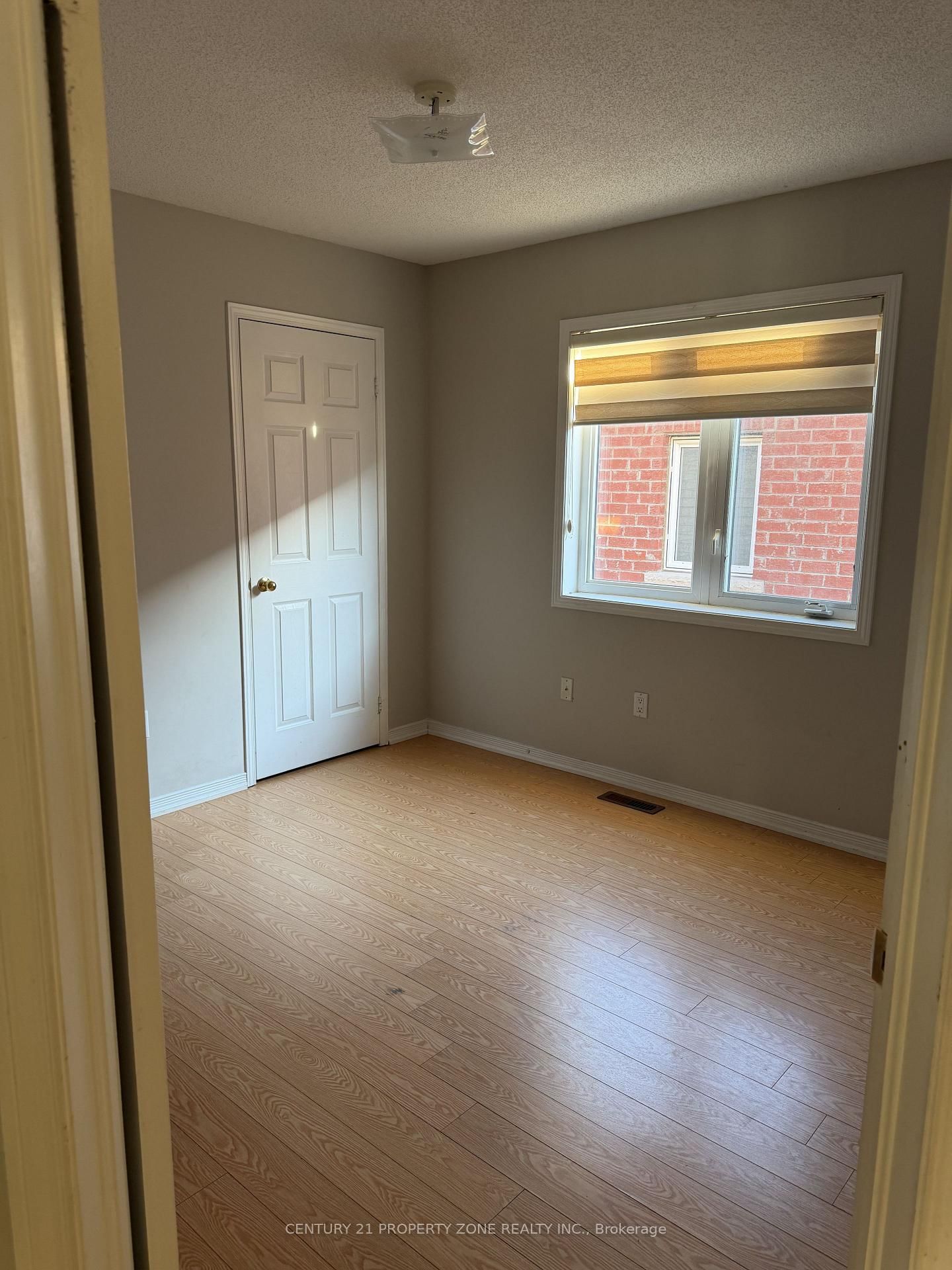 77 Maddybeth Crescent - Photo 8