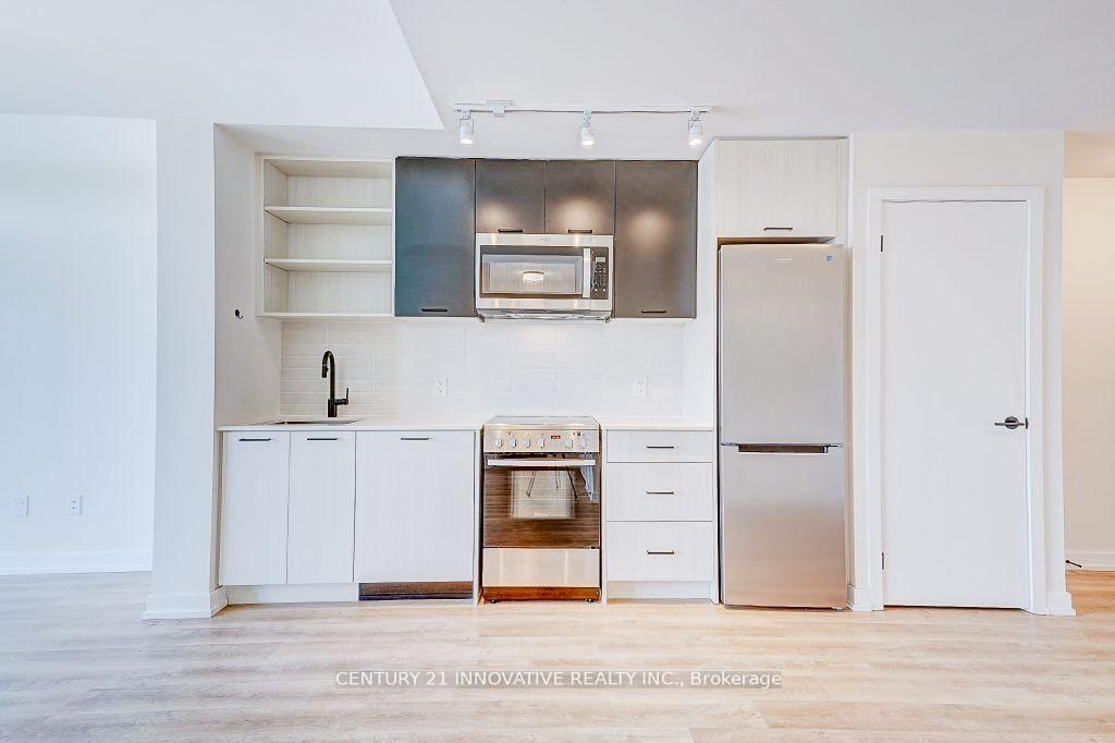 2300 St Clair Avenue W, Unit 433 - Photo 10