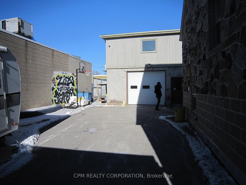 510 Evans Ave, Toronto, M8Z 1J7 | Image 3