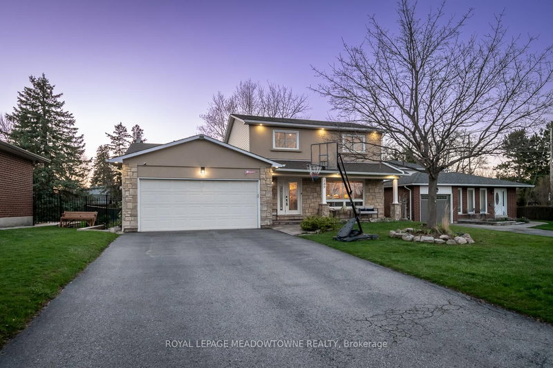 289 Parkway Dr W, Milton, L9T 1A7 | Image 2