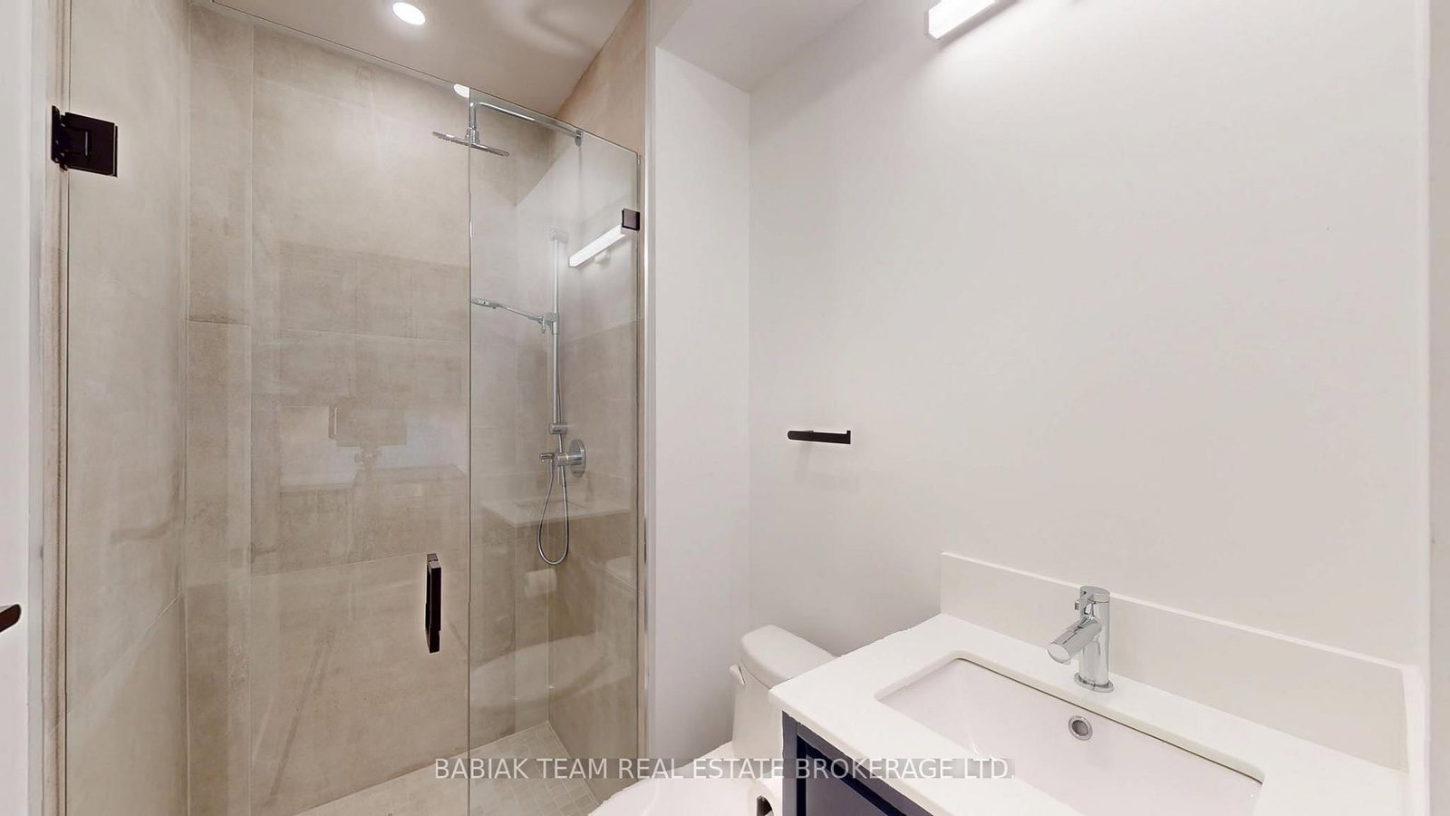 656 Annette Street, Unit 102 - Photo 17