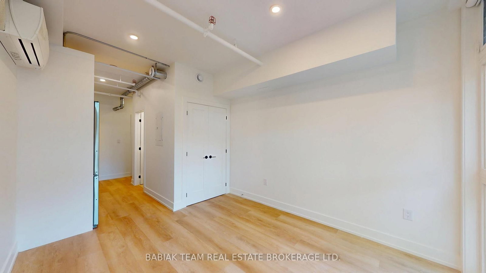 656 Annette Street, Unit 102 - Photo 6