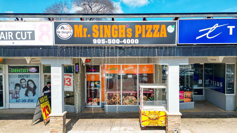 982 Albion Rd, Toronto, M9V 1A7 | Image 2