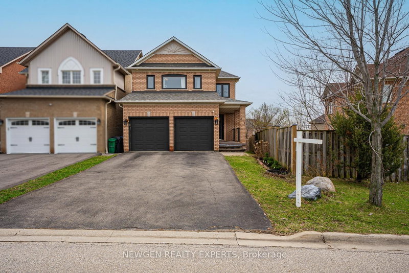 812 Knotty Pine Grve, Mississauga, Ontario