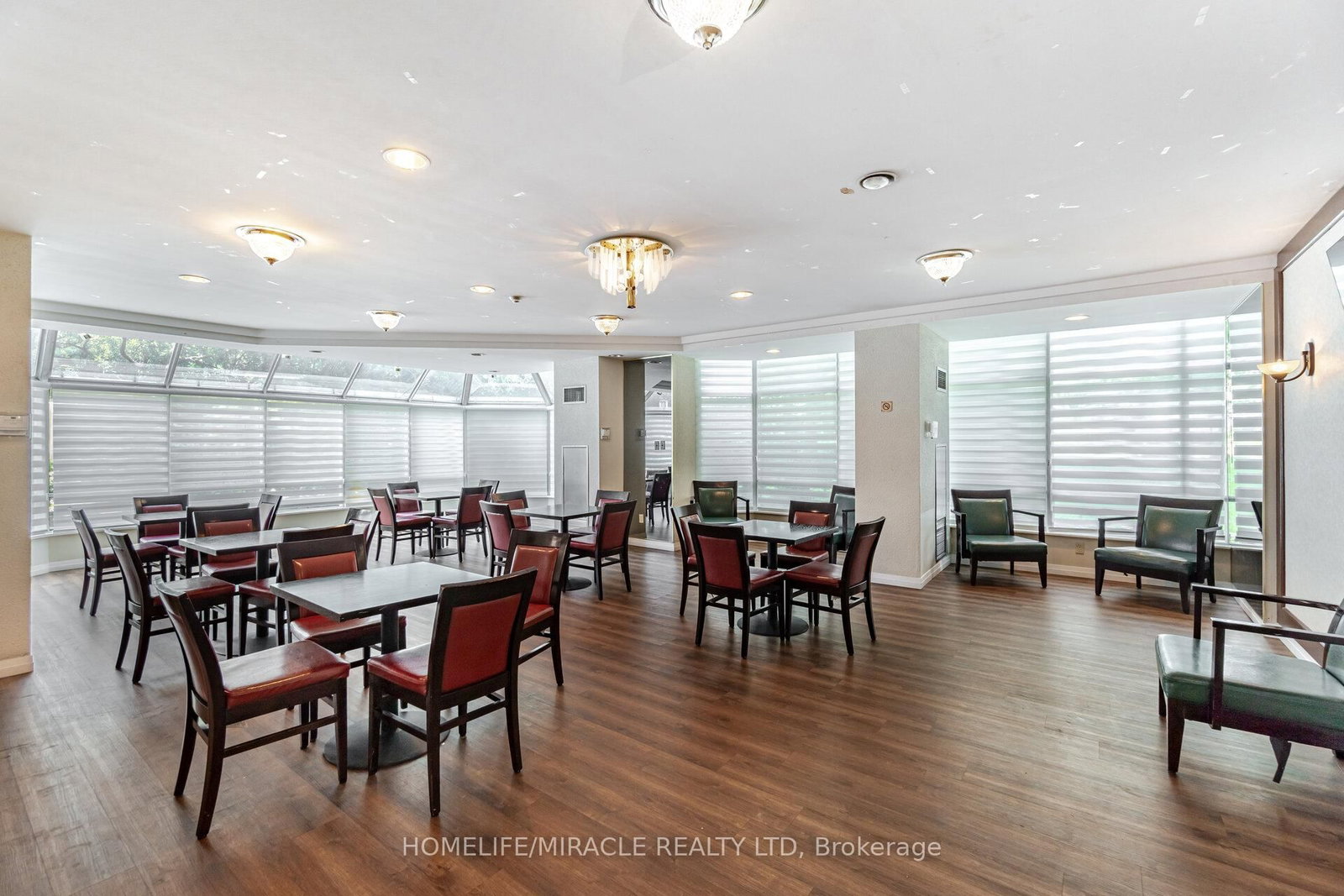 26 Hanover Road, Unit 401 - Photo 34