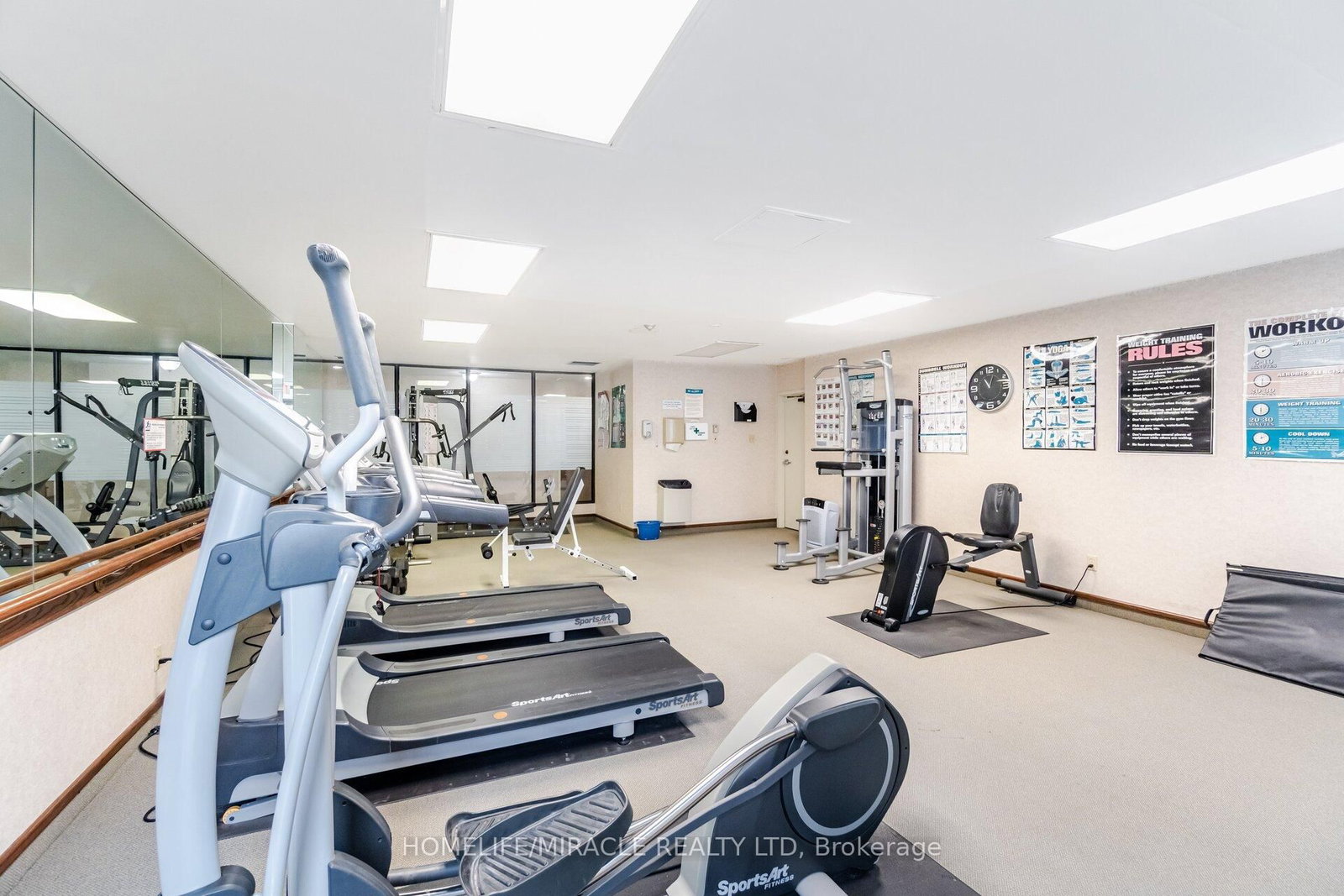 26 Hanover Road, Unit 401 - Photo 39