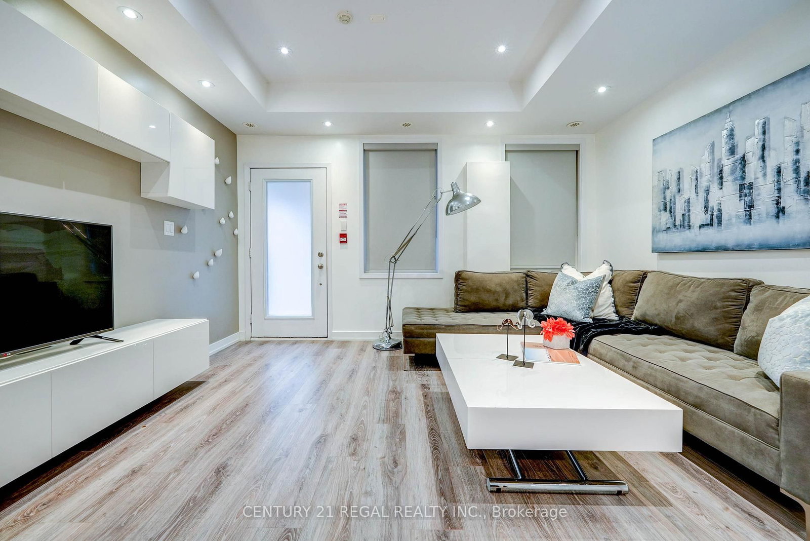 867 Wilson Avenue, Unit 5B - Photo 6