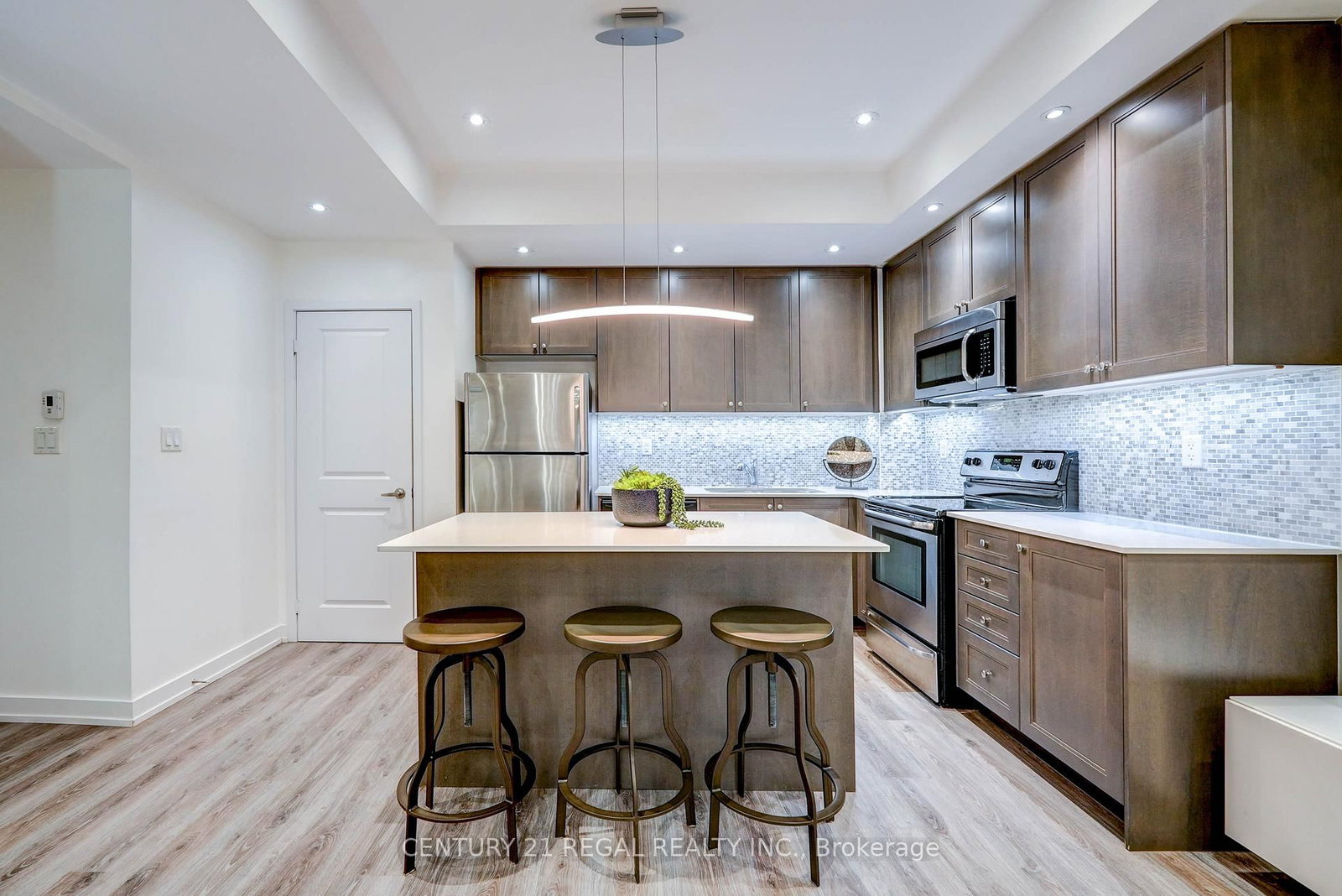 867 Wilson Avenue, Unit 5B - Photo 7